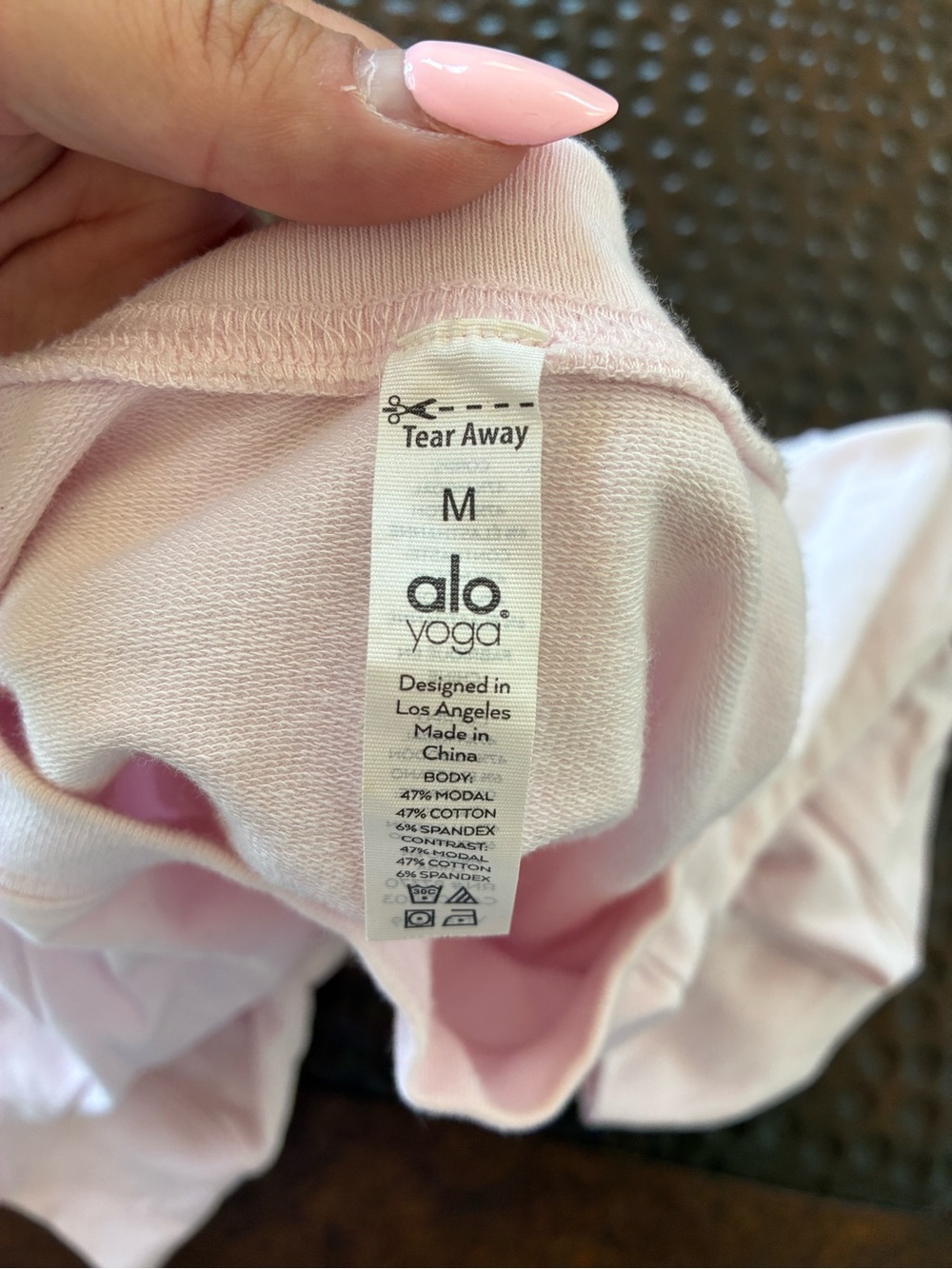 ALO Yoga Pale Pink Cropped Long-Sleeve Pullover - Picture 3 of 3